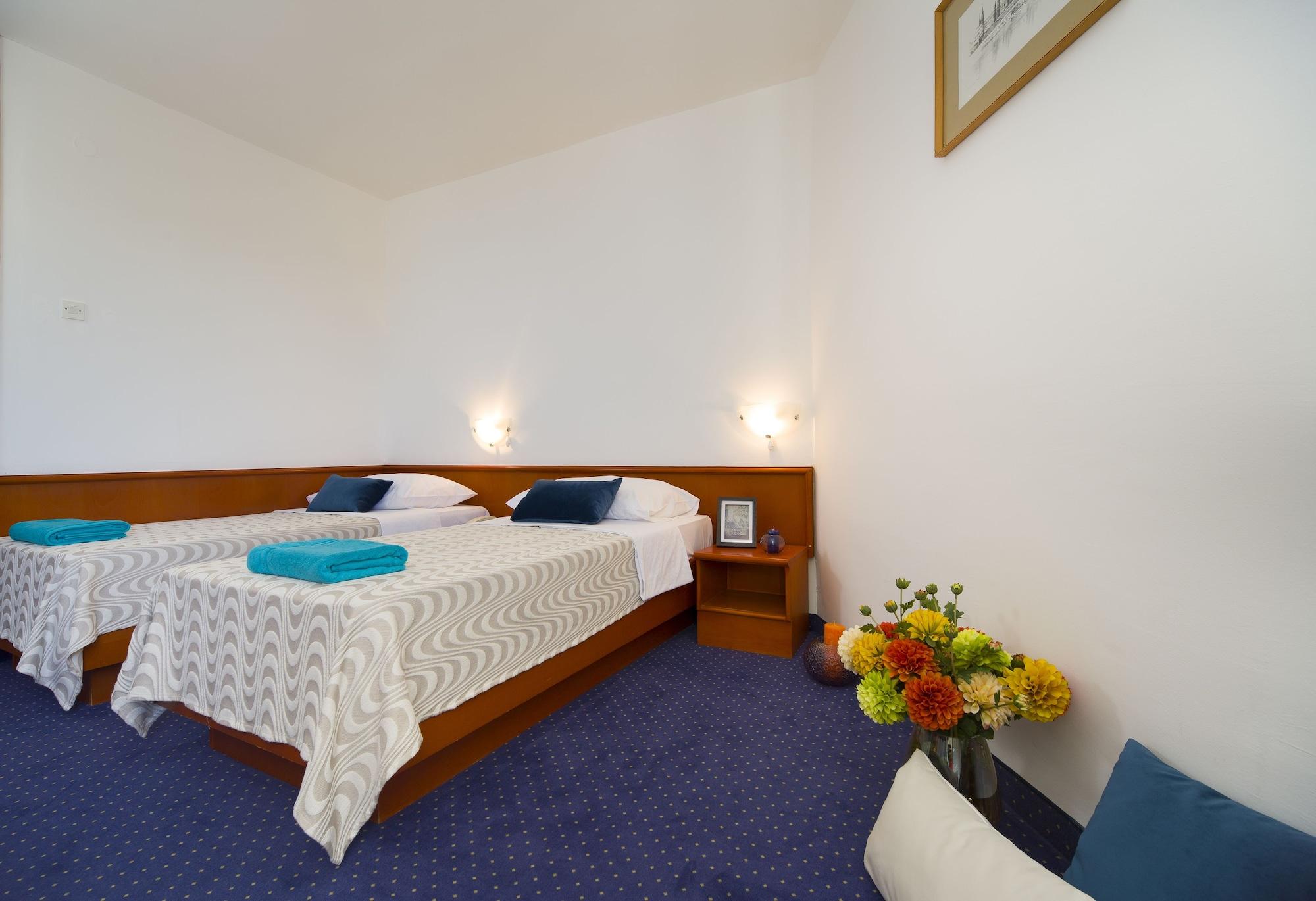 Hotel Laguna Gradac  Eksteriør billede
