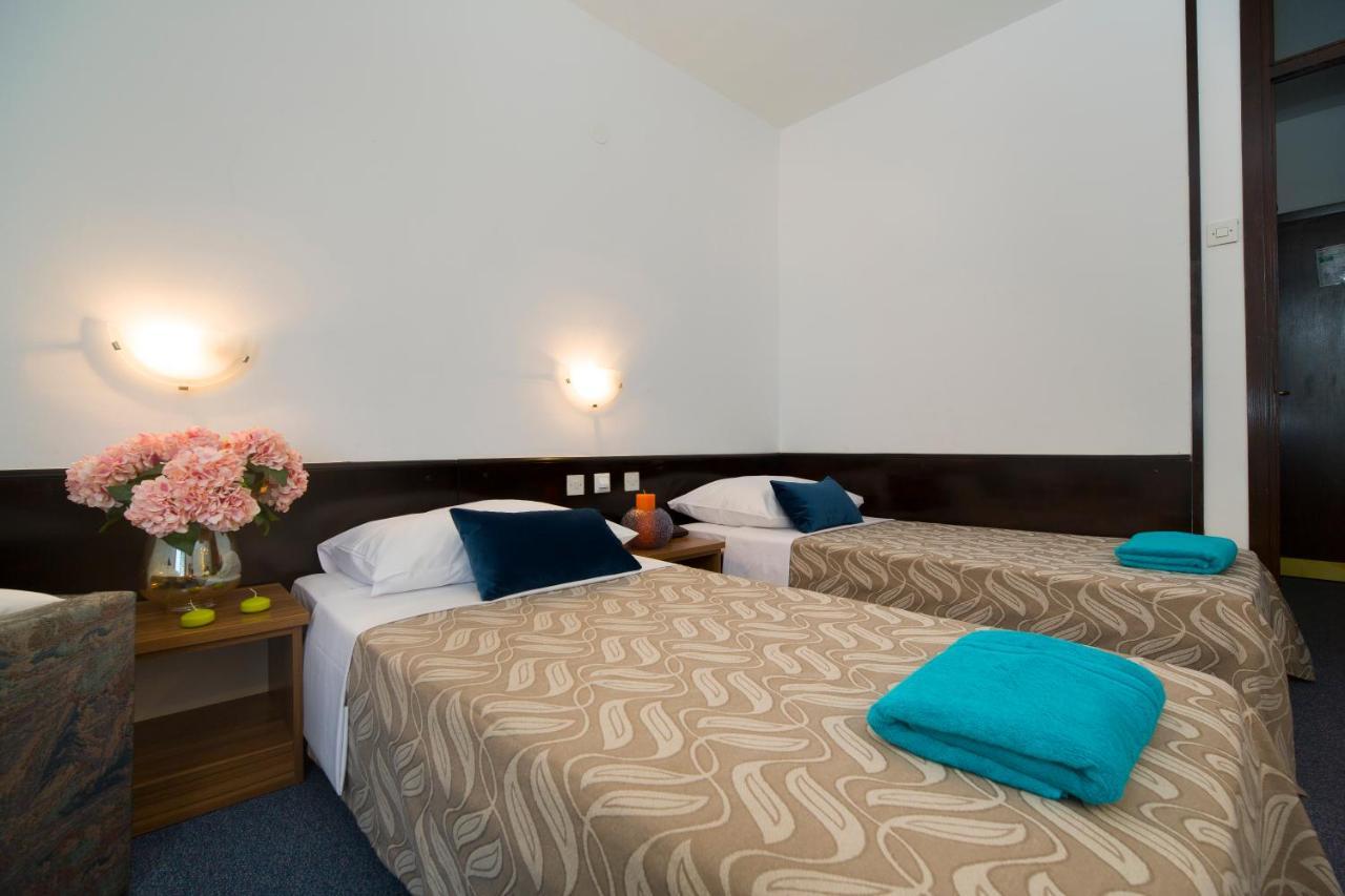 Hotel Laguna Gradac  Eksteriør billede