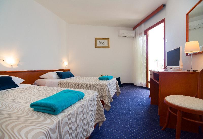Hotel Laguna Gradac  Eksteriør billede